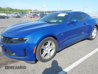 2019 Chevrolet Camaro 1LT z VIN 1G1FB1RX0K0113565, wystawiony jako IAAI lot #42175903 z przebiegiem 56 946 mil mil oraz . Historia ofert i sprzedaży dostępna na DreamBid. Obrazek 2.