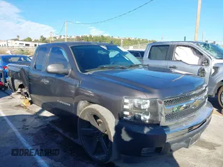 2010 Chevrolet Silverado 1500 LT with VIN 1GCSCSE02AZ119895, listed as a IAAI auction lot 41588028 with 149,919 mi miles and . Bid and sale history available at DreamBid. Image 1.