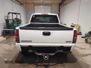 2004 GMC Sierra 1500 SLT with VIN 1GTEK19T34E320179, listed as a IAAI auction lot 41601727 with 303,523 mi miles. Bid and sale history available at carsss.com. Image 17.