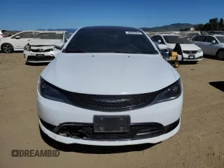 2015 Chrysler 200 S with VIN 1C3CCCBG0FN718258, listed as a Copart auction lot 48431805 with 122,209 mi miles and Salvage Title. Bid and sale history available at DreamBid. Image 5.