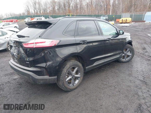 2024 Ford Edge SEL with VIN 2FMPK4J92RBA04328, listed as a IAAI auction lot 41574827 with 8,120 mi miles. Bid and sale history available at carsss.com. Image 4.