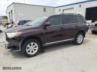 2013 Toyota Highlander with VIN 5TDZA3EH1DS035119, listed as a Copart auction lot 50990415 with 61,482 mi miles and Salvage Title. Bid and sale history available at carsss.com. Image 1.