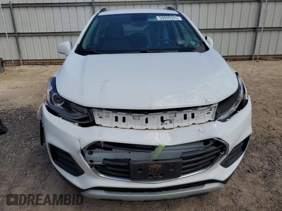 2022 Chevrolet Trax LT z VIN KL7CJLSM7NB568766, wystawiony jako Copart lot #58099525 z przebiegiem 6 057 mil mil oraz Czysty tytuł • Clean title. Historia ofert i sprzedaży dostępna na DreamBid. Obrazek 5.