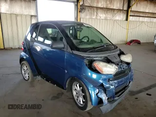 2008 Smart fortwo Pure z VIN WMEEJ31X38K172301, wystawiony jako Copart lot #44141765 z przebiegiem Nie podano mil oraz Szkody całkowita. Historia ofert i sprzedaży dostępna na DreamBid. Obrazek 10.