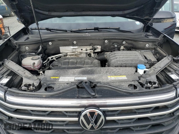 2024 Volkswagen Atlas Peak Edition SE z VIN 1V2CR2CA5RC599779, wystawiony jako Copart lot #49791115 z przebiegiem 25 580 mil mil oraz Szkoda całkowita • Salvage title. Historia ofert i sprzedaży dostępna na DreamBid. Obrazek 12.
