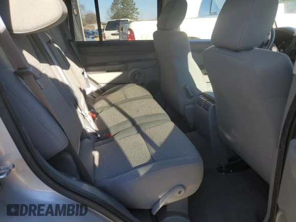 2007 Jeep Commander Sport with VIN 1J8HH48PX7C673254, listed as a Copart auction lot 88316325 with 107,899 mi miles and Salvage Title. Bid and sale history available at carsss.com. Image 12.