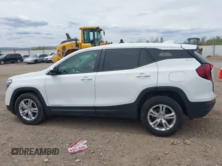 2024 GMC Terrain SLE with VIN 3GKALTEG9RL372217, listed as a IAAI auction lot 42140004 with 18,262 mi miles and . Bid and sale history available at carsss.com. Image 14.