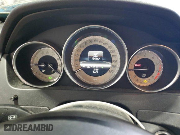 2013 Mercedes-Benz C 300 Sport z VIN WDDGF8AB2DR259172, wystawiony jako Copart lot #57073655 z przebiegiem 124 247 mil mil oraz Szkoda całkowita • Salvage title. Historia ofert i sprzedaży dostępna na DreamBid. Obrazek 9.