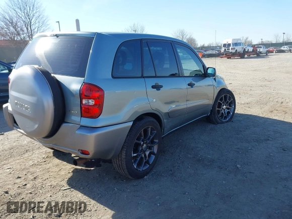 2005 Toyota RAV4 with VIN JTEHD20V150068910, listed as a IAAI auction lot 41832871 with 105,000 mi miles. Bid and sale history available at carsss.com. Image 4.