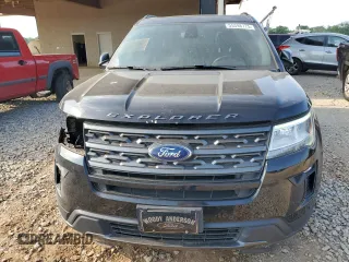 2019 Ford Explorer XLT z VIN 1FM5K7D81KGA57970, wystawiony jako Copart lot #55398775 z przebiegiem 83 616 mil mil oraz Szkoda całkowita • Salvage title. Historia ofert i sprzedaży dostępna na DreamBid. Obrazek 5.