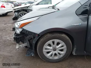 2019 Toyota Prius L Eco with VIN JTDKARFU5K3090428, listed as a IAAI auction lot 41919789 with 197,150 mi miles. Bid and sale history available at carsss.com. Image 6.