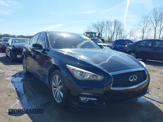 2016 Infiniti Q50 3.0t Premium with VIN JN1EV7AR0GM341921, listed as a IAAI auction lot 41983343 with 42,899 mi miles. Bid and sale history available at carsss.com. Image 1.
