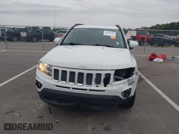 2016 Jeep Compass Latitude с VIN 1C4NJDEB9GD758958, выставлен на аукционе IAAI как лот 40445187 с пробегом 138 502 миль миль и . История ставок и продаж доступна на DreamBid. Изображение 6.