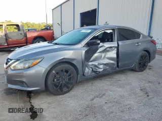 2017 Nissan Altima SR with VIN 1N4AL3AP9HN359554, listed as a Copart auction lot 61376485 with 83,818 mi miles and Salvage title. Bid and sale history available at DreamBid. Image 1.