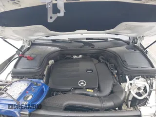 2020 Mercedes-Benz GLC 300 z VIN W1N0G8EB3LF850722, wystawiony jako IAAI lot #42143874 z przebiegiem 71 312 mil mil oraz . Historia ofert i sprzedaży dostępna na DreamBid. Obrazek 10.