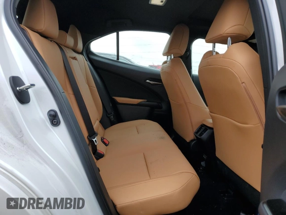 2023 Lexus UX 250h Premium z VIN JTHP6JBH1P2145423, wystawiony jako Copart lot #47424085 z przebiegiem 8 883 mil mil oraz Czysty tytuł • Clean title. Historia ofert i sprzedaży dostępna na DreamBid. Obrazek 10.
