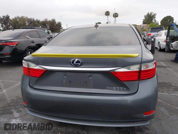 2013 Lexus ES 300h with VIN JTHBW1GG5D2017997, listed as a IAAI auction lot 42185265 with 166,383 mi miles and . Bid and sale history available at DreamBid. Image 15.