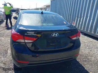 2016 Hyundai Elantra SE with VIN KMHDH4AE6GU487781, listed as a IAAI auction lot 41888778 with 184,289 mi miles. Bid and sale history available at carsss.com. Image 16.