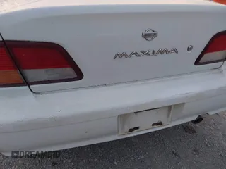 1999 Nissan Maxima GXE с VIN JN1CA21D3XT214595, выставлен на аукционе IAAI как лот 42458794 с пробегом 293 930 миль миль и . История ставок и продаж доступна на DreamBid. Изображение 12.