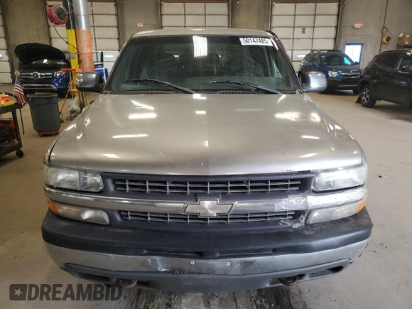 2000 Chevrolet Silverado 1500 LS with VIN 2GCEK19T9Y1374061, listed as a Copart auction lot 50147485 with 161,766 mi miles and Salvage Title. Bid and sale history available at carsss.com. Image 5.