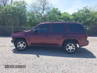 2007 Chevrolet TrailBlazer LS with VIN 1GNDS13S172275140, listed as a IAAI auction lot 42129093 with 212,903 mi miles and . Bid and sale history available at DreamBid. Image 15.