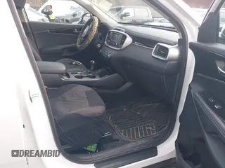 2018 Kia Sorento LX V6 with VIN 5XYPGDA52JG374276, listed as a IAAI auction lot 41825942 with 57,690 mi miles. Bid and sale history available at carsss.com. Image 5.