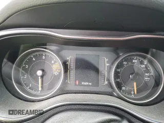 2019 Jeep Cherokee Latitude with VIN 1C4PJLCB5KD419709, listed as a Copart auction lot 54507344 with 97,659 mi miles and Salvage Title. Bid and sale history available at carsss.com. Image 9.
