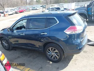 2015 Nissan Rogue SV with VIN 5N1AT2MV2FC795908, listed as a IAAI auction lot 41804631 with 136,453 mi miles. Bid and sale history available at carsss.com. Image 14.