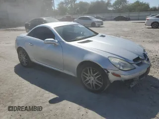 2008 Mercedes-Benz SLK-Class 3.0L with VIN WDBWK54F68F189325, listed as a Copart auction lot 75821874 with 131,326 mi miles and Salvage Title. Bid and sale history available at carsss.com. Image 4.