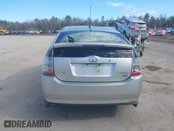 2005 Toyota Prius with VIN JTDKB20U653014332, listed as a IAAI auction lot 42010139 with 128,147 mi miles. Bid and sale history available at carsss.com. Image 15.