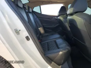 2017 Nissan Maxima SR z VIN 1N4AA6AP2HC384900, wystawiony jako Copart lot #52674365 z przebiegiem Nie podano mil oraz Szkoda całkowita • Salvage title. Historia ofert i sprzedaży dostępna na DreamBid. Obrazek 10.
