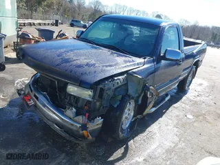 2000 Chevrolet Silverado 1500 LS with VIN 1GCEK14T8YE256265, listed as a IAAI auction lot 41826268 with 419,780 mi miles. Bid and sale history available at carsss.com. Image 21.