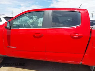 2016 Chevrolet Colorado 4WD LT z VIN 1GCGTCE35G1338413, wystawiony jako IAAI lot #42595954 z przebiegiem 110 701 mil mil oraz . Historia ofert i sprzedaży dostępna na DreamBid. Obrazek 14.