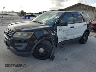 2017 Ford Police Interceptor Utility z VIN 1FM5K8AR3HGB15573, wystawiony jako Copart lot #53167325 z przebiegiem 89 342 mil mil oraz Szkody całkowita. Historia ofert i sprzedaży dostępna na DreamBid. Obrazek 1.