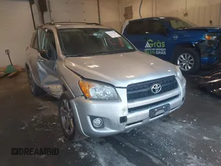 2010 Toyota RAV4 Sport with VIN 2T3RF4DV6AW080727, listed as a IAAI auction lot 42526299 with Not provided miles and . Bid and sale history available at DreamBid. Image 1.