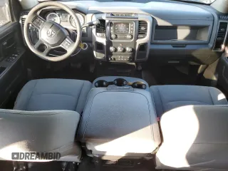 2016 Ram 2500 Tradesman z VIN 3C6UR5CJ9GG281527, wystawiony jako Copart lot #56062915 z przebiegiem 166 882 mil mil oraz Czysty tytuł • Clean title. Historia ofert i sprzedaży dostępna na DreamBid. Obrazek 8.