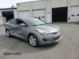 2013 Hyundai Elantra GLS z VIN 5NPDH4AE5DH362524, wystawiony jako Copart lot #52361585 z przebiegiem 124 909 mil mil oraz Szkoda całkowita • Salvage title. Historia ofert i sprzedaży dostępna na DreamBid. Obrazek 10.