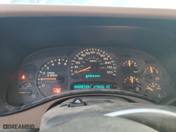 2003 Chevrolet Silverado 2500HD LS with VIN 1GCHK29U13E247985, listed as a Copart auction lot 43480115 with 179,656 mi miles and Salvage Title. Bid and sale history available at carsss.com. Image 9.