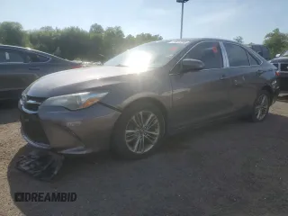 2017 Toyota Camry XLE z VIN 4T1BF1FK8HU301993, wystawiony jako Copart lot #59812245 z przebiegiem 206 668 mil mil oraz Czysty tytuł • Clean title. Historia ofert i sprzedaży dostępna na DreamBid. Obrazek 1.
