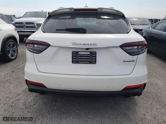 2022 Maserati Levante GT with VIN ZN661XUA2NX396142, listed as a Copart auction lot 74975334 with 0 mi miles and Salvage Title. Bid and sale history available at carsss.com. Image 6.