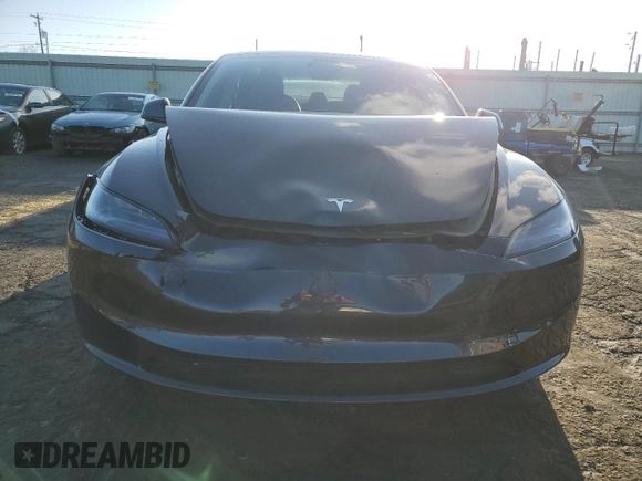2024 Tesla Model 3 z VIN 5YJ3E1EA7RF760219, wystawiony jako Copart lot #52173225 z przebiegiem 6 730 mil mil oraz Szkoda całkowita • Salvage title. Historia ofert i sprzedaży dostępna na DreamBid. Obrazek 5.