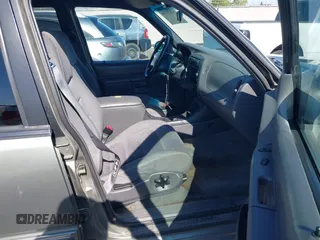 2001 Ford Explorer XLT with VIN 1FMZU73E71ZA54223, listed as a IAAI auction lot 42430186 with 207,658 mi miles and . Bid and sale history available at DreamBid. Image 5.