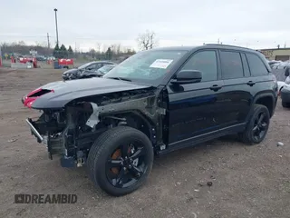 2024 Jeep Grand Cherokee Altitude z VIN 1C4RJHAG7RC679243, wystawiony jako IAAI lot #41920086 z przebiegiem Nie podano mil oraz . Historia ofert i sprzedaży dostępna na DreamBid. Obrazek 2.