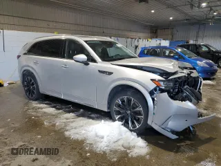 2024 Mazda CX-90 S z VIN JM3KK1HC6R1126403, wystawiony jako Copart lot #45532005 z przebiegiem 11 651 mil mil oraz Szkoda całkowita • Salvage title. Historia ofert i sprzedaży dostępna na DreamBid. Obrazek 4.