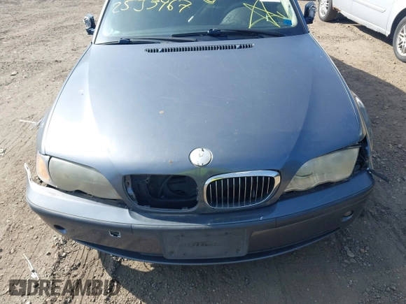 2003 BMW 3 Series 325i with VIN WBAAZ334X3PH35526, listed as a IAAI auction lot 42074943 with Not provided miles and . Bid and sale history available at DreamBid. Image 10.