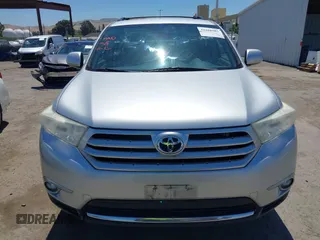 2012 Toyota Highlander z VIN 5TDZK3EH9CS053511, wystawiony jako IAAI lot #42188902 z przebiegiem 300 644 mil mil oraz . Historia ofert i sprzedaży dostępna na DreamBid. Obrazek 12.