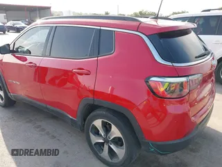 2017 Jeep Compass Latitude с VIN 3C4NJCBB6HT669102, выставлен на аукционе IAAI как лот 42084147 с пробегом 112 972 миль миль и . История ставок и продаж доступна на DreamBid. Изображение 17.