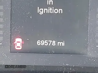 2016 Jeep Cherokee Latitude with VIN 1C4PJMCS8GW157492, listed as a IAAI auction lot 42013292 with 69,578 mi miles. Bid and sale history available at carsss.com. Image 15.