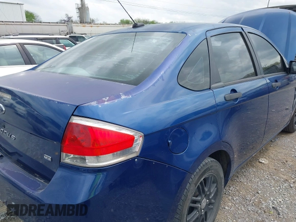2008 Ford Focus SE with VIN 1FAHP35NX8W141855, listed as a IAAI auction lot 41916301 with 301,036 mi miles. Bid and sale history available at carsss.com. Image 12.