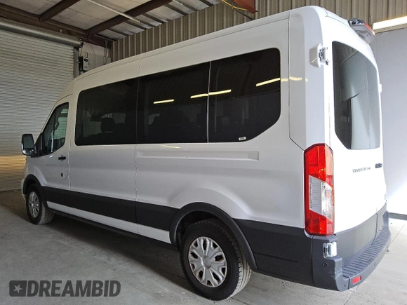 2023 Ford Transit Passenger XL with VIN 1FBAX2C87PKB36657, listed as a Copart auction lot 81110354 with 19,057 mi miles and Clean Title. Bid and sale history available at DreamBid. Image 2.
